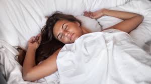 Eine wunderschöne frau liegt vollkommen nackt in meinem bett. Hilft Selbstbefriedigung Wirklich Beim Einschlafen Mdr De