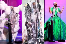 Adhering to social distancing guidelines, the stages were set at different locations in new york city for safety purposes. Lady Gaga Wearing Mask Onstage Winning 5 Awards At 2020 Vma Starbiz Net