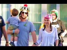 Actress wore a custom gown by vera wang as she walked down the aisle to the tune of john lennon's imagine on. Alyssa Milano Her Husband Dave Bugliari Youtube