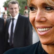 Bolsonaros harte worte an die adresse ihrer mutter, brigitte macron, war für auzière nur die spitze. Brigitte Macron Verbluffend So Sah Die Premiere Dame Fruher Aus Bunte De