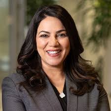 Annie Headley's Instagram, Twitter & Facebook