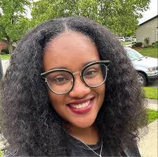 Happy Birthday to Me! It's giving 39 & Fine! 🖤✨ . . . . . . .📸:  @kendall_mathis . Hair & Makeup: Me . . . .#ariesseason #happybirthday  #whitneybhairstudio