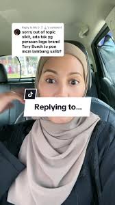 Exploring Vintage Fashion with Tory Burch Bags