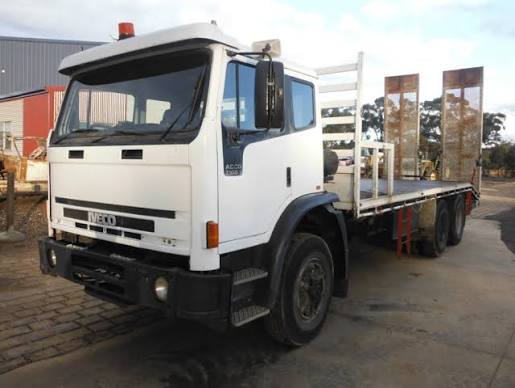 Iveco AT260T31-2005 Cab & Chassis Truck