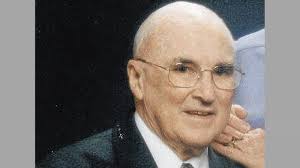 Tributes flow for city leader