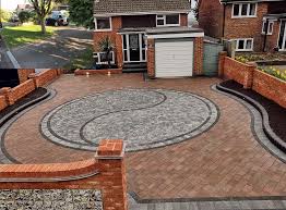 How much does it cost to repair a driveway? Driveway Cost Calculator And Guide 2021 Checkatrade