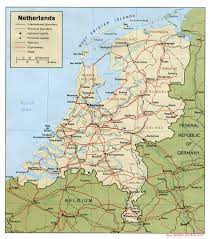 Nederland) é un dos países constituíntes do reino dos países baixos que abrangue a súa parte europea e os os países baixos ( nederland em neerlandês) estão localizados no noroeste da europa, entre as latitudes aproximadas de 51° e 53° n e longitudes. Paises Baixos Holanda Europa Infoescola