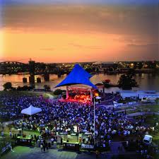 Riverfest Amphitheater May Little Rock Ar Fun Places To Go Little Rock Places To Go