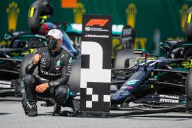 Стартовое поле гран при штирии 2021. F1 Bottas On Pole As Mercedes Lock Out Front Row In Austria Federation Internationale De L Automobile