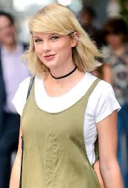 Taylor Swift Dances With Gwyneth At Pal S B Day Party Taylor Swift Street Style Taylor Swift Pictures Taylor Swift Style