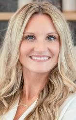 Heather Cogar's Instagram, Twitter & Facebook