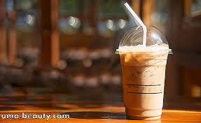 Coffee and milk come together in a delicious friendship that's lasted a lifetime in frappuccino years. Frappuccino Imparare A Fare La Famosa Bevanda Starbucks Ricette Uma Beauty Com
