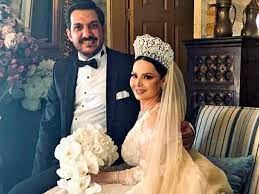 ديانا كرزون adlı sanatçının وديني على بغداد, أريدك إنتَ ve diğer popüler şarkı ve albümlerinin keyfini çıkarın. Ø¬Ø±ÙŠØ¯Ø© Ø§Ù„Ø¬Ø±ÙŠØ¯Ø© Ø§Ù„ÙƒÙˆÙŠØªÙŠØ© Ø§Ù„Ø´Ø±Ø·Ø© Ø§Ù„Ø£Ø±Ø¯Ù†ÙŠØ© ØªØ­Ù‚Ù‚ Ù…Ø¹ Ø²ÙˆØ¬ Ø¯ÙŠØ§Ù†Ø§ ÙƒØ±Ø²ÙˆÙ† Ø¨Ø¹Ø¯ Ø­ÙÙ„ Ø²ÙØ§ÙÙ‡Ù…Ø§
