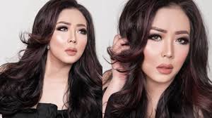 Sukar memberikan nasihat kepada orang yang degil. Foto Bareng Soimah Dan Syahrini Disebut Bagai Pinang Dibelah Dua Tapi Lebih Cantik Soimah Halaman All Tribun Solo