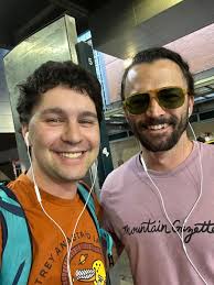 Mike Rogge 🏔️ (@skiingrogge)