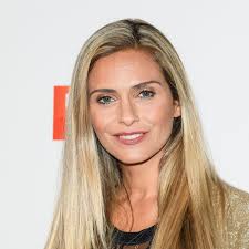 Danse avec les stars : Clara Morgane dévoile des photos de sa fille :  Femme Actuelle Le MAG