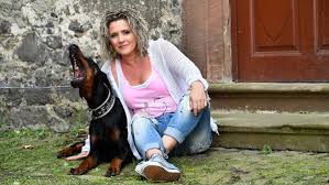 He is an actor, known for in aller freundschaft (1998), bullyparade: Unzertrennlich Daniela Alfinito Und Falko Schlager Radio