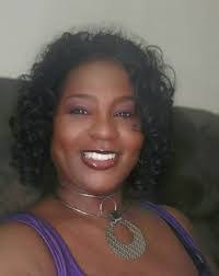 Denise Roos's Instagram, Twitter & Facebook