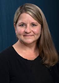 Kellie Mayle's Instagram, Twitter & Facebook