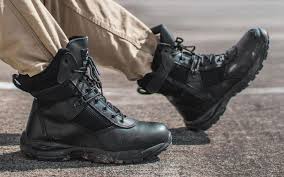 Here are the best work boots for men, including steel toe safety boots from top brands like red wing and carolina. 25 Best Work Boot Brands For Men 2020 Guide Good Work Boots Work Boots Boots
