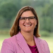 Mary Grissom's Instagram, Twitter & Facebook