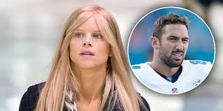 Amazingly it has been almost a decade since the world was rocked by the news that golf legend tiger woods had affairs with a total of 120 women during his marriage to elin nordegren. Elin Nordegren Ok Magazine