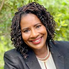 Angela Mclin's Instagram, Twitter & Facebook