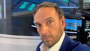 Le prix du public est revenu à tengo miedo torero, une coproduction chilienne, argentine et mexicaine de rodrigo sepulveda, où on peut voir l'acteur alfredo castro en travesti sous la. Somos Iguales Nino De 11 Anos Sorprende A Rodrigo Sepulveda Con Retrato Hecho A Mano Meganoticias