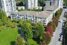 It teaches from junior kindergarten to grade 12. 201 3551 Foster Avenue Collingwood Ve Vancouver East R2271161