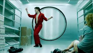 La casa di carta sta appassionando tutti: La Casa De Papel Le Cinque Canzoni Piu Iconiche Della Serie