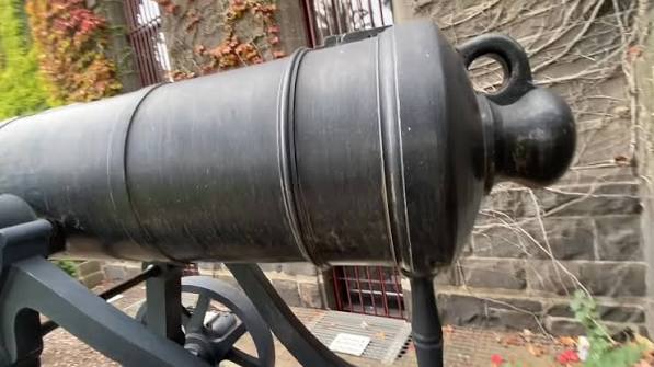 These cannons are manufactured by Armstrong in 1838 , on display at Victoria Barracks Melbourne . A absolutely beautiful building . , I will follow up with a more in-depth article on these amazing ...