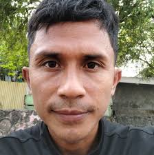 I caught myself this morning tightening a bolt that didn't need tightening  — just because it looked like it might have thoughts about coming loose.  That's boat brain. It's a thing. |