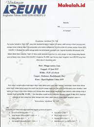 Contoh surat undangan resmi mengahdiri acara dibuat dan ditujukan bisa kepada individu atau sebuah kelompok dalam perusahaan sehingga memang biasanya ketua atau kepala sekolah yang di undang tidak bisa hadir disinilah akan di ganti dengan perwakilanya. Makalah Id Apakah Anda Pernah Mendapatkan Undangan Reuni Tentu Masa Abu Abu Ini Merupakan Masa Yang Mengesankan Buat A Reuni Sekolah Undangan Desain Pamflet