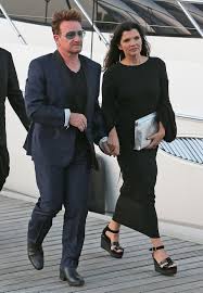 He is of irish, as well as at least some bono is married to activist and businessperson ali hewson (born alison stewart), with whom he has. Bono Steckbrief News Bilder Gala De