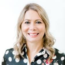 Gina Christopher's Instagram, Twitter & Facebook