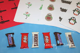 I love making quick and easy holiday projects, and these halloween candy wrappers definitely fit that description! Easy Christmas Treat Candy Bars With Printable Wrappers Keeping It Simple