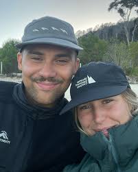 Bob Lee and Daisy Lee Hut 📍 Shot these