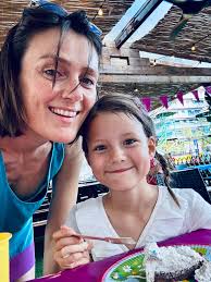 Au pair needed for 7-year-old daughter