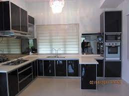 Creating A Beautiful Kitchen With The Original Cabinets Tel 0361780160 01126359380 Em Aluminium Kitchen Kitchen Cupboard Designs Aluminum Kitchen Cabinets