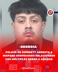 Detectives de la Policía del condado de Gwinnett arrestaron a Aron Castillo  (26 años, Lawrenceville), sospechoso en cuatro robos a mano armada. Según  un informe del Departamento policial, el 7 de octubre,