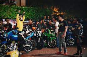 Kami mat moto bukan mat rempit! Mat Moto Kami Mat Moto Bukan Mat Rempit On Moviebuff Com