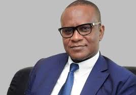 Ministère des Finances: Cheikh Diba autorise la réintégration de Lat Diop,  malgré sa détention