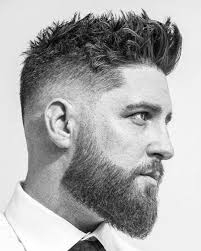 With soft curls and subtle ends (try not to go super blunt, ever), the softness of the round jawline isn't further accentuated. Short Hairstyles For Round Faces Menhairstylist Com