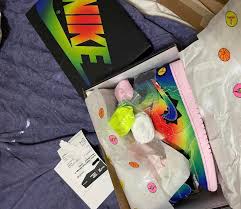 Unlike the release for ocean goddesses, it takes on a vibrant multicolor exterior. I Got J Balvin Jordan 1s In The Mail And Didn T Order Them It Was Addressed To Me And I Check My Email And Social Media Dms To No Avail Has Anyone