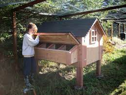 the coop de grande happycoop com s workhorse backyard chicken coop happycoops com poulailler jardins