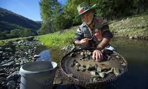 Any rough or irregular bedrock surface will act as a gold trap. In Serbia S Remote East Ancient Gold Rivers Still Offer Hope World Dawn Com