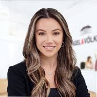 Madelyn Hood's Instagram, Twitter & Facebook