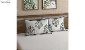 Our floral pattern is inspired by the scenery of a wes anderson movie. Buy Off White And Green Cotton Screen Print Floral Pattern Pillow Covers Set Of 2 Online In India Wooden Street