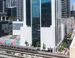 It is an international iconic workspaces is located on the 3rd floor of the chase bank building and is at walking. Downtown Miami Office High Rise Commands 117m Commercial Property Executive
