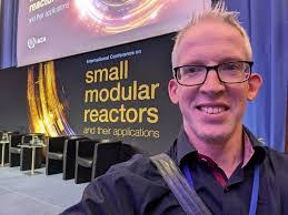 Antony Hanson's Instagram, Twitter & Facebook